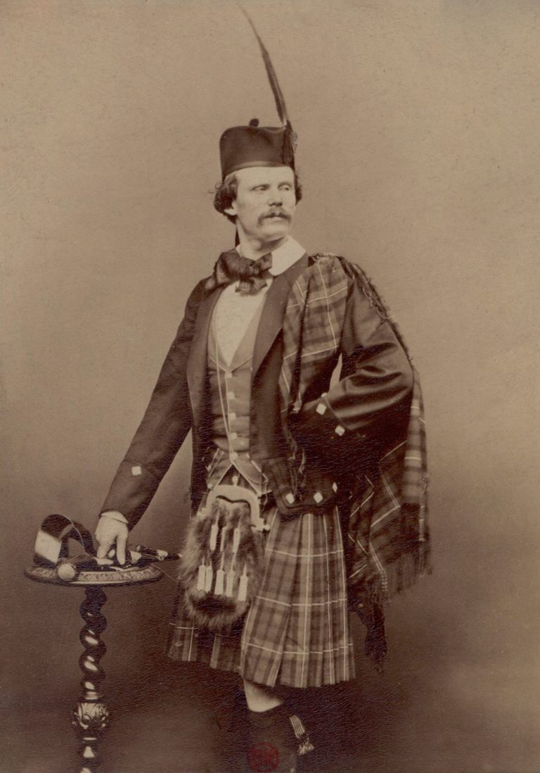 Daniel Dunglas Home in a portrait by Nadar